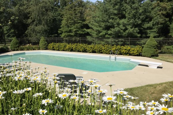 Pool Deck Leveling in Macomb